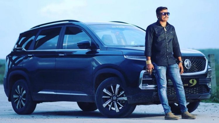 Vishwarajsinh Chudasama is a Public Figure & a Social Worker, love to work for public.