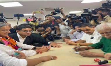 KN Tripathi, who left the Air Force and joined politics, filed nomination for the post of Congress President