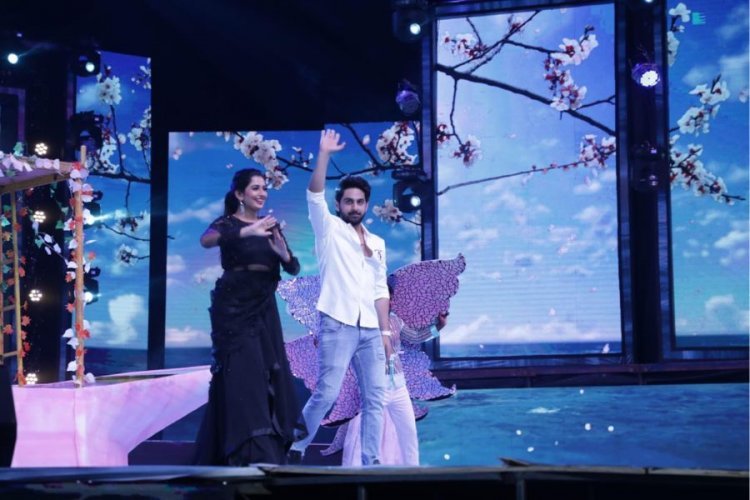 Banaras film Grand Pre-release Event held in Hubli, Karnataka