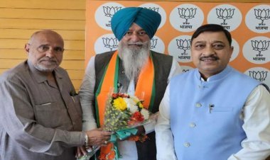 Big blow to Aam Aadmi Party before Himachal Pradesh election, co-incharge Kulwant Singh Baath joins BJP