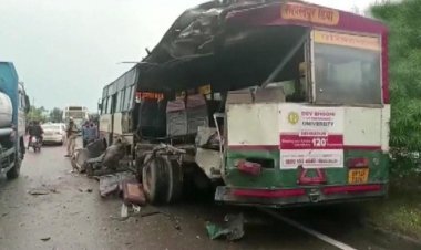 Major accident on Jammu-Pathankot highway, three people killed, 17 injured in head-on collision of two buses