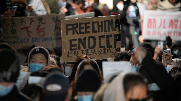 America's protests reached America, 200 people raise slogans of Free China near White House