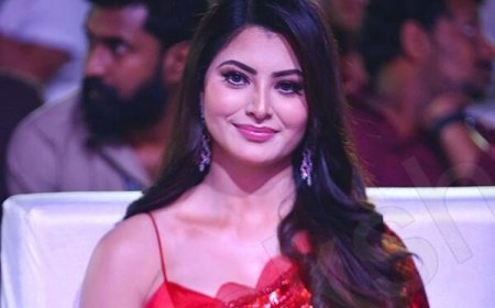 Urvashi Rautela greeted with Rishabh Pant chants for the 10th time, ignores it like a queen Chiranjeevi impressed