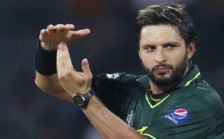 Shahid Afridi showed the mirror to PCB, said - If India is showing you eyes then even ICC will not do anything