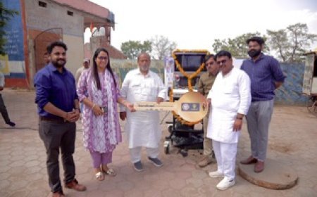 Futuristic Manhole Cleaning Solution introduced in Ujjain, MP with Bandicoot Robots.
