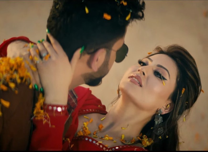 Urvashi Rautela and Elvish Yadav unveil "Hum Toh Deewane", a timeless love song