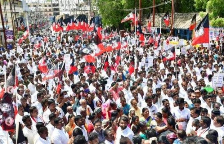 Thousands of AIADMK workers took to the streets to protest against the hike in electricity bills in Tamil Nadu