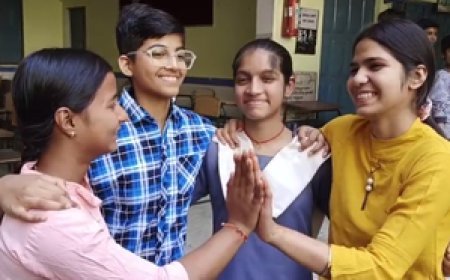 नोएडा में 10वीं का 95.11, 12वीं का 84.96 और गाजियाबाद में 10वीं का 94.29 प्रतिशत रहा रिजल्ट