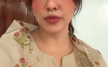 एक्ट्रेस नेहा शर्मा ने वोट डालने के बाद कहा- ये हमारा अधिकार और कर्तव्य दोनों है