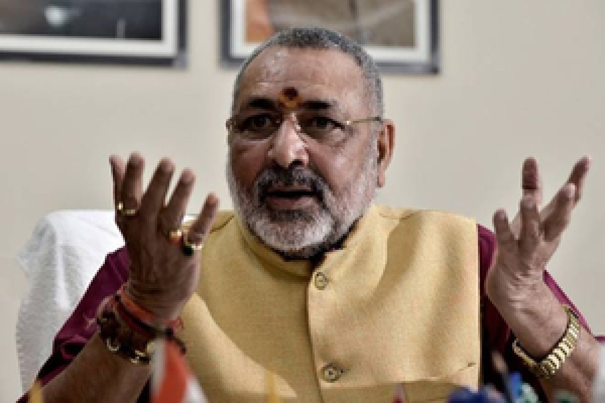 मुसलमानों के लिए हिंदुओं की हकमारी कर रही कांग्रेस, लालू-तेजस्वी चुप क्यों हैं : गिरिराज सिंह