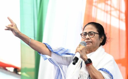 संदेशखाली पर झूठ फैलाने के बजाय पीएम मोदी को राज्यपाल को बदलना चाहिए : ममता बनर्जी