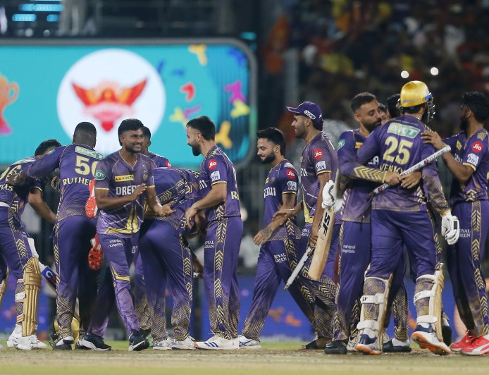 कोलकाता नाइट राइडर्स ने हैदराबाद को 8 विकेट से हराकर तीसरी बार आईपीएल खिताब जीता