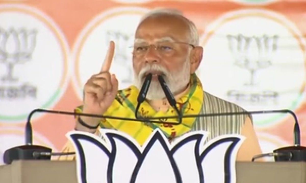 पीएम मोदी का सीएम ममता पर इस्लामिक कट्टरपंथियों के समक्ष झुकने का आरोप