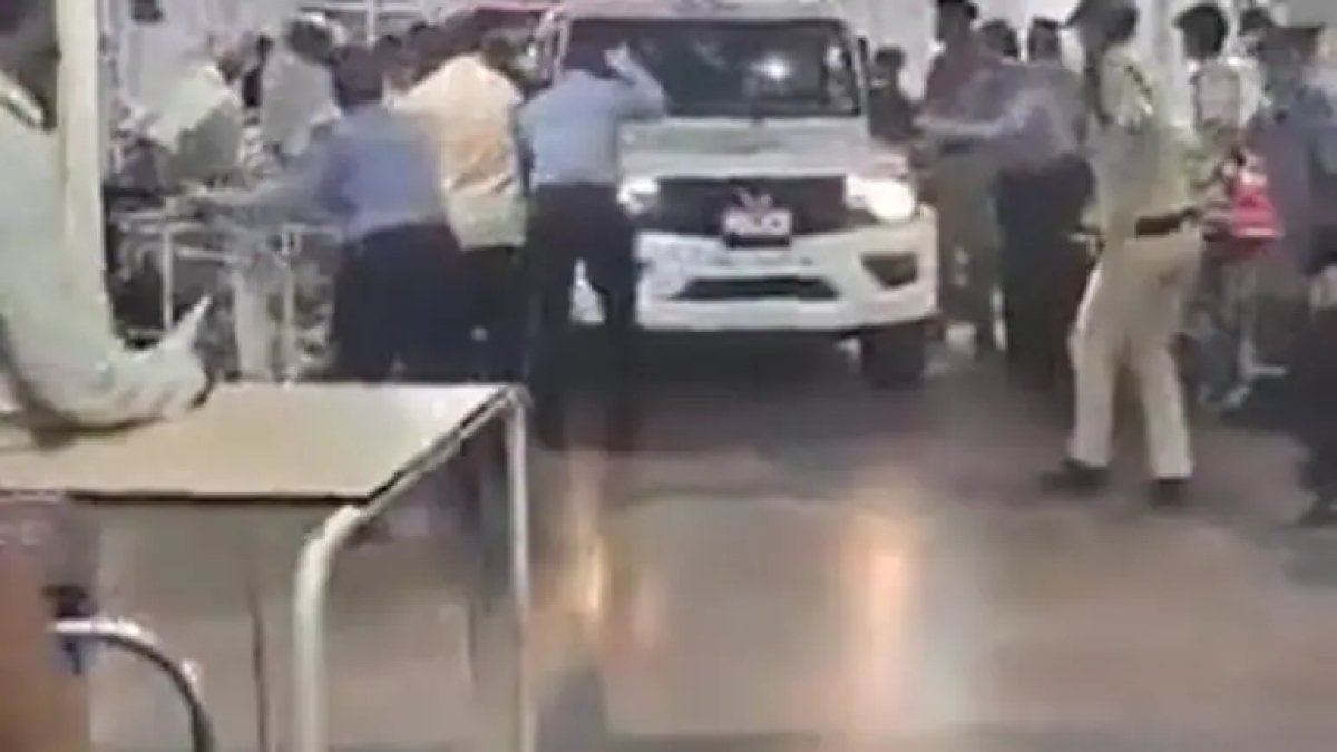 ऋषिकेश पहुंचे एसएसपी, एम्स वायरल वीडियो पर संज्ञान लेते हुए निरीक्षण किया, बताया पूरा सच