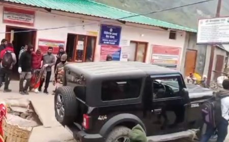 केदारनाथ धाम में पहुँची महिंद्रा थार गाड़ी आपातकाल में बेहद मददगार साबित हो रही