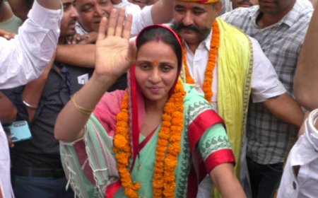 भरतपुर से सांसद संजना जाटव लोकसभा में उठाएंगी पानी की समस्या का मुद्दा, कांग्रेस संसदीय दल की बैठक शामिल होने पर खुशी जताई