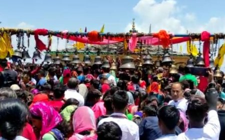 क्रोच पर्वत चोटी पर विराजमान कार्तिक स्वामी मंदिर में 101 जल कलश के साथ निकाली भव्य शोभायात्रा