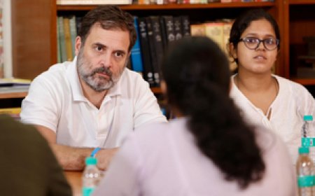 'सड़क से लेकर संसद तक आपके साथ है इंडिया', स्टूडेंट्स से बातचीत का राहुल गांधी ने शेयर किया वीडियो