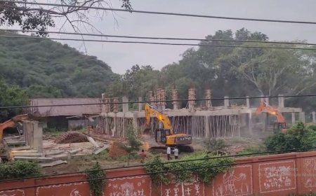 वाईएसआरसीपी दफ्तर का विध्वंस; क्या है सच्चाई