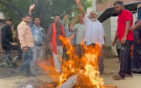 हिंदू विरोधी बयान पर काशी में राहुल गांधी का फूंका पुतला