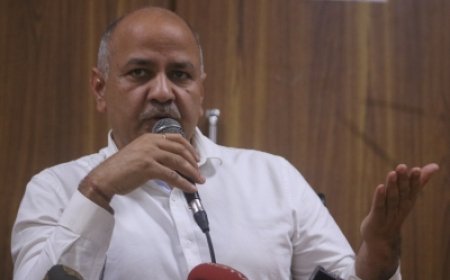 सिसोदिया की जमानत याचिका पर सीबीआई और ईडी को सुप्रीम कोर्ट का नोटिस