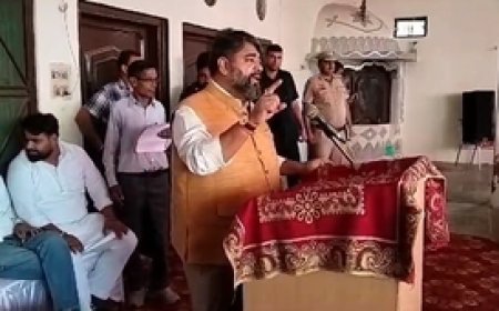 अंबाला में मंत्री असीम गोयल ने लाभार्थियों को बांटे रिहायशी प्लाटों के प्रमाण पत्र