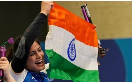 पेरिस ओलंपिक: मनु भाकर ने भारत को समर्पित किया अपना मेडल