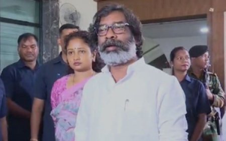 झारखंड ट्रेन हादसे पर बोले सीएम हेमंत, 'रेलवे की हकीकत है सामने, लगातार टूट-बिखर रहा सिस्टम'