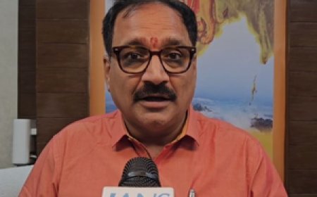 दिल्ली में प्रदूषण के मुद्दे पर भाग रही केजरीवाल सरकार : वीरेंद्र सचदेवा