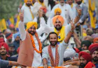 बरनाला में मुख्यमंत्री मान का भव्य रोड शो : आप उम्मीदवार हरिंदर धालीवाल के लिए किया प्रचार