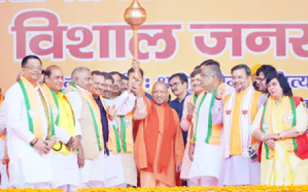 'स्व. मुलायम सिंह को भी कष्ट हो रहा होगा', सपा-कांग्रेस के गठजोड़ पर सीएम योगी का तंज