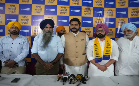 नेता Yadavinder Singh की Aam Aadmi Party में हुई वापसी,  कार्यकारी President Sharry Kalsi ने 'AAP' परिवार में किया स्वागत