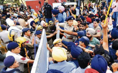 PU का Gate तोड़ने वालों के ख़िलाफ़ FIR: Police से झड़प के भी आरोप; 18 से 20 November को होने वाली Exams Cancelled