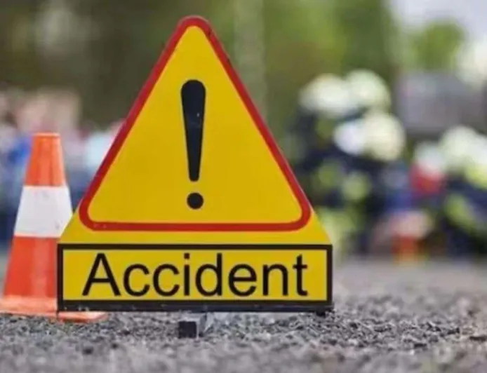 Kurukshetra में दर्दनाक हादसा: Truck से टकराकर Car में लगी आग, Kaithal के ADA की मौत; साथी युवक की हालत गंभीर