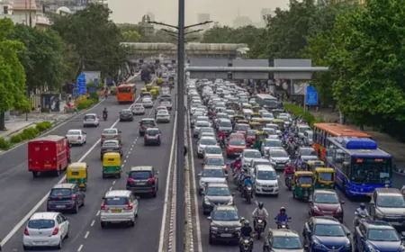 हरियाणा NCR में डीजल-पेट्रोल कॉमर्शियल वाहनों पर लगेगी रोक:1 जनवरी से लागू होंगे नियम; मोटर कैब- डिलीवरी वाहन CNG/EV में बदलने जरूरी