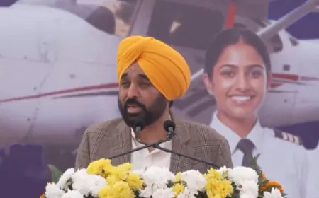 पंजाब CM ने भावी पायलट इंजीनियरों को दी नसीहत:उड़ान भरें पर जमीन से जुड़े रहें