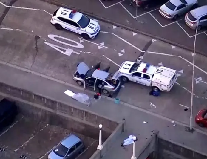 ऑस्ट्रेलिया: सिडनी के बोंडी बीच पर गोलीबारी, 12 लोगों की मौत, दो पुलिसकर्मी घायल