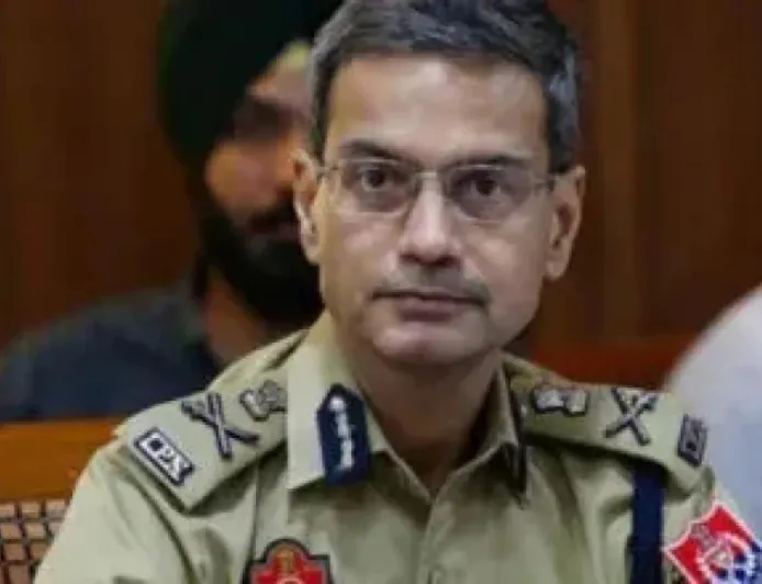 पंजाब में गैंगस्टरों पर पुलिस की बड़ी कार्रवाई, 601 ठिकानों पर छापेमारी, 203 गिरफ्तार