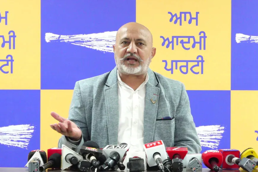 70 साल का फिक्स्ड मैच खत्म: रवनीत बिट्टू के वीडियो से AAP ने कांग्रेस-अकाली दल के 'सीक्रेट गठबंधन' को किया बेनकाब