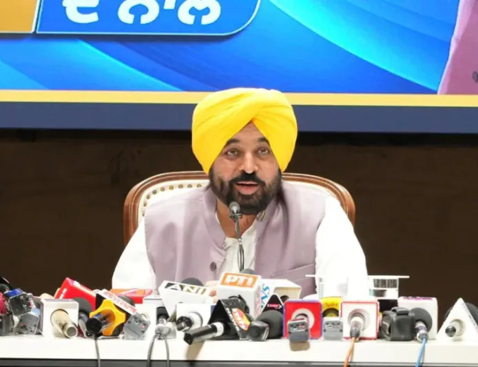 ‘शानदार चार साल’: सीएम भगवंत मान ने पेश किया स्वास्थ्य क्षेत्र का रिपोर्ट कार्ड; 'मुख्यमंत्री सेहत योजना' को बताया गेम चेंजर