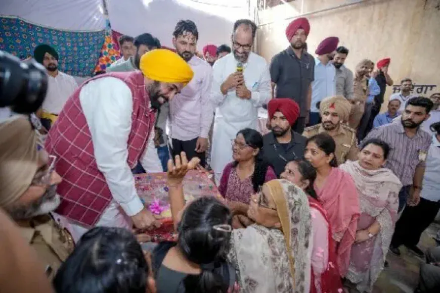 पंजाब के मुख्यमंत्री भगवंत मान का आदमपुर दौरा: 'आप' सरकार की उपलब्धियां गिनाईं; विरोधियों पर तीखा हमला